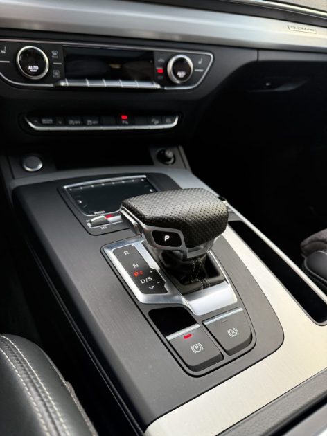 AUDI Q5  (2) 40 TDI 190CH QUATTRO S TRONIC 7 S-LINE TOIT OUVRANT ORIGINE FRANCE  GARANTIE 6 MOIS  