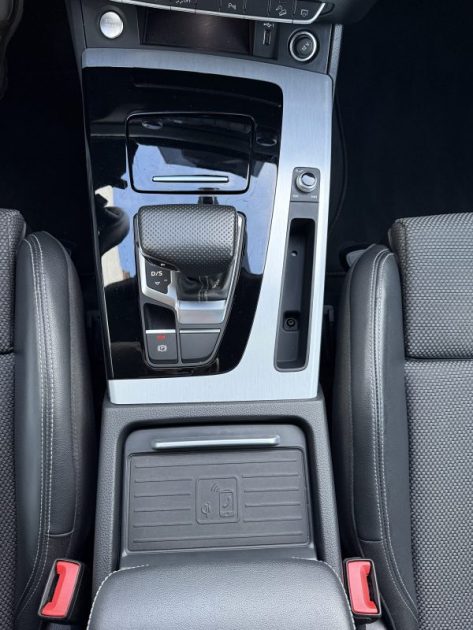 AUDI Q5  (2) SPORTBACK 50 TFSI E 299CH  QUATTRO S TRONIC 7 S-LINE TOIT OUVRANT /ATTELAGE GARANTIE 6 MOIS   