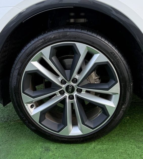 AUDI Q5  (2) SPORTBACK 50 TFSI E 299CH  QUATTRO S TRONIC 7 S-LINE TOIT OUVRANT /ATTELAGE GARANTIE 6 MOIS   