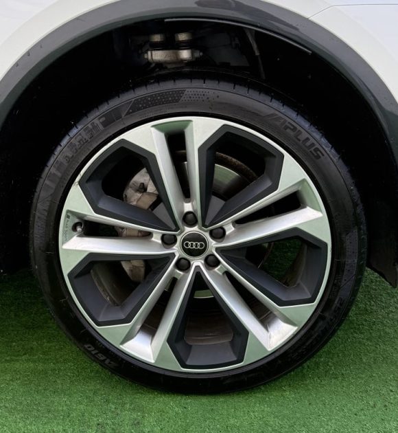 AUDI Q5  (2) SPORTBACK 50 TFSI E 299CH  QUATTRO S TRONIC 7 S-LINE TOIT OUVRANT /ATTELAGE GARANTIE 6 MOIS   