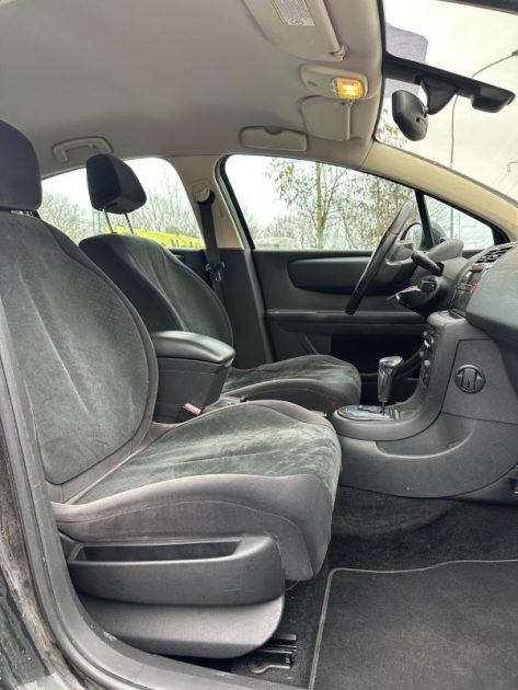 CITROEN C4 2L HDI 135 CV EXCLUSIVE BOITE AUTO / Paiement 4X ou  10X Possible