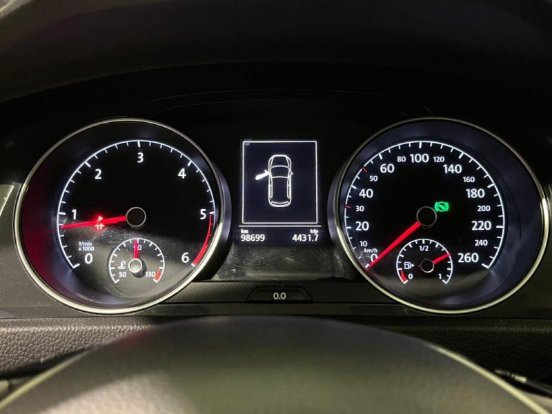 VOLKSWAGEN GOLF 7 1.6 TDI 115CH CONFORTLINE / DISTRIBUTION NEUVE / SUIVI ENTRETIEN COMPLET