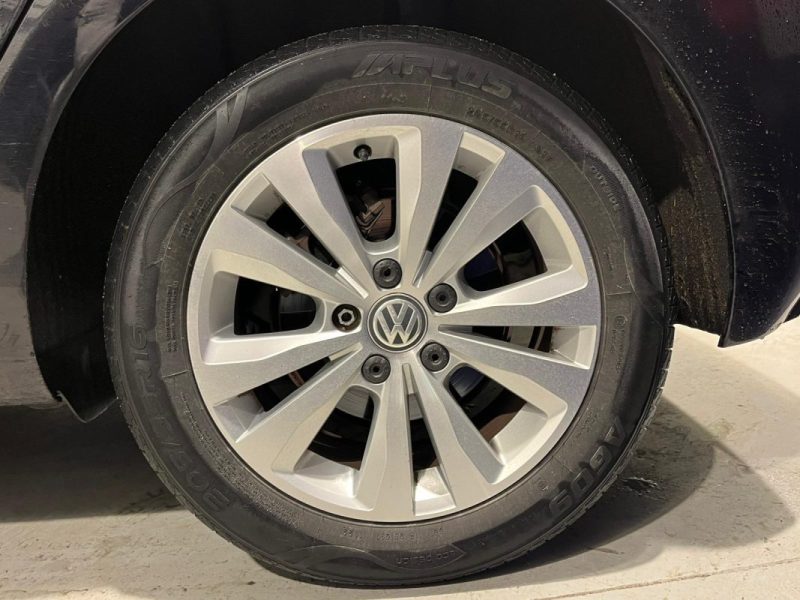 VOLKSWAGEN GOLF 7 1.6 TDI 115CH CONFORTLINE / DISTRIBUTION NEUVE / SUIVI ENTRETIEN COMPLET