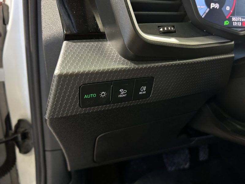 AUDI A1 25 TFSI 95CH S-LINE CARPLAY 2022