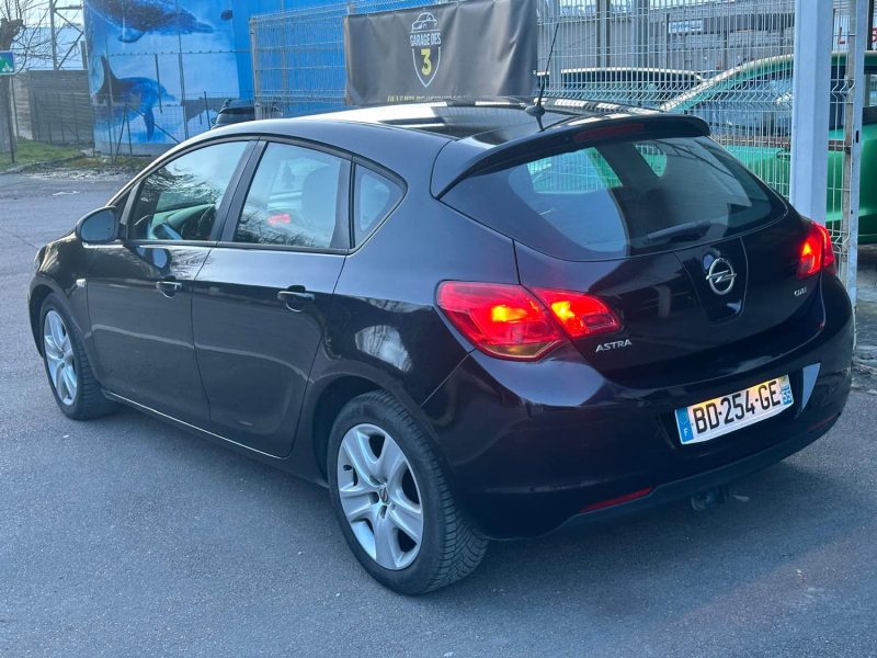 OPEL ASTRA J 1.7 CDTI