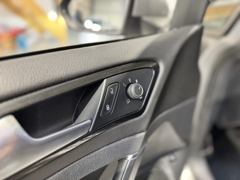 VOLKSWAGEN GOLF 7 GTE 1.4 TSI 204ch DSG6 / SUIVI COMPLET VW