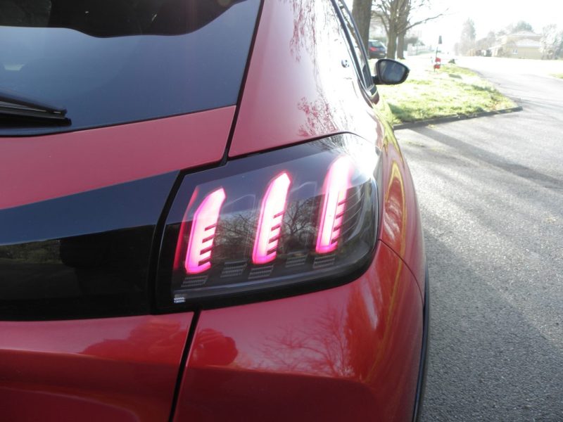 PEUGEOT  208 II 1.2 PURETECH 100CH S&S GT LINE  EAT8 2021