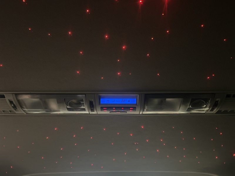 TRANSPORTER MULTIVAN CONFORT 2.5 TDI 174CV *ETAT NICKEL*.