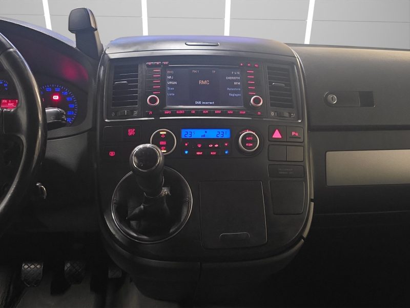 TRANSPORTER MULTIVAN CONFORT 2.5 TDI 174CV *ETAT NICKEL*.