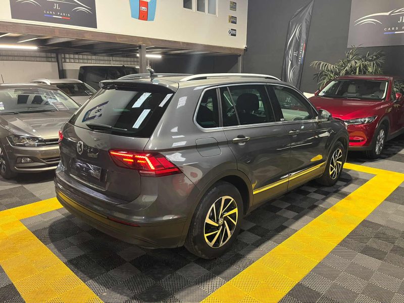 MAGNIFIQUE TIGUAN 1.5 TSI 150CH CONNECT (APPLE CARPLAY, CAMÉRA DE RECUL, RADAR AVANT ET ARRIÈRE)