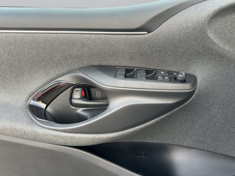 TOYOTA YARIS 116H FRANCE COLLECTION