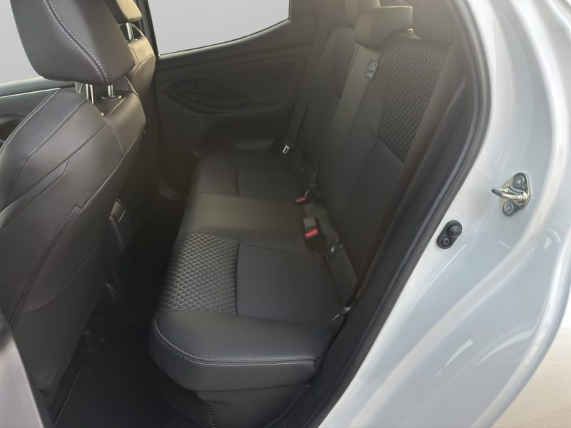 TOYOTA YARIS 116H FRANCE COLLECTION