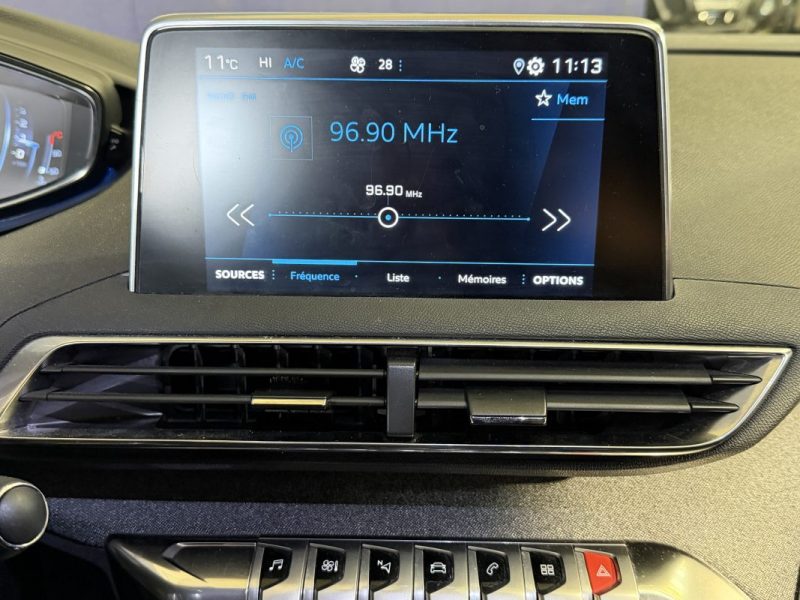 PEUGEOT 3008 1.2 130cv GT LINE EAT8 2020 - DISTRIBUTION ET REVISION A JOUR - 96 000 klm 