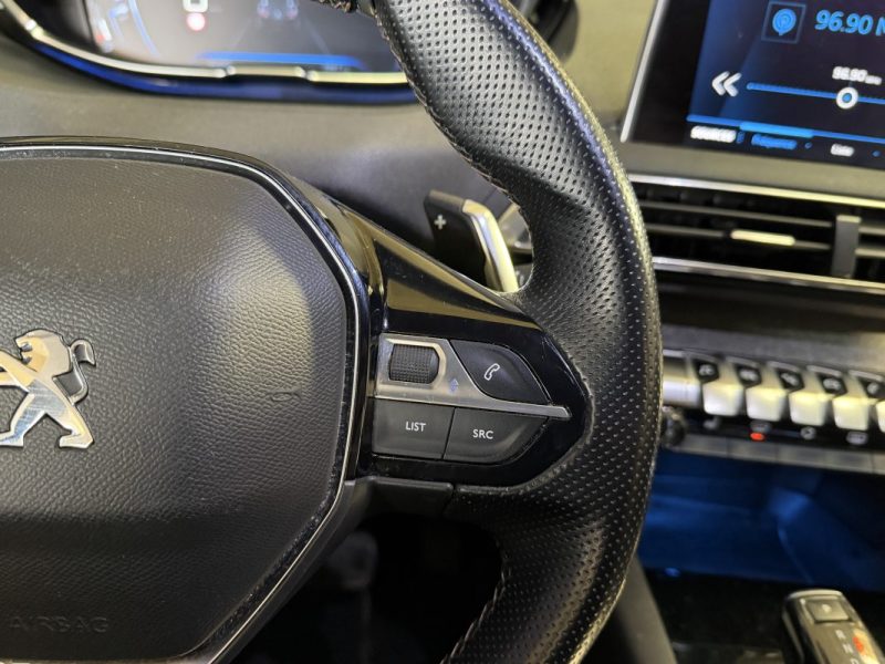 PEUGEOT 3008 1.2 130cv GT LINE EAT8 2020 - DISTRIBUTION ET REVISION A JOUR - 96 000 klm 