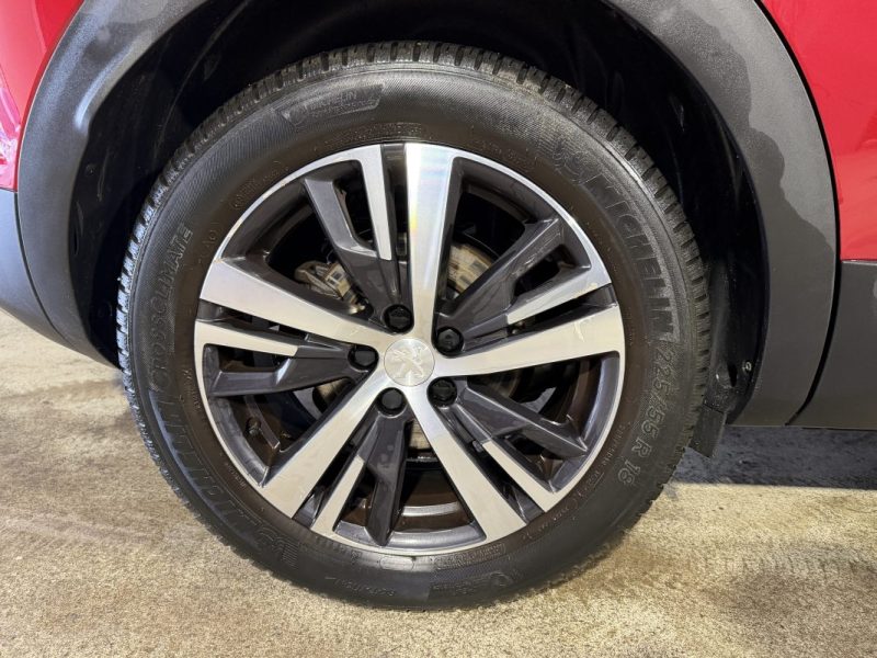 PEUGEOT 3008 1.2 130cv GT LINE EAT8 2020 - DISTRIBUTION ET REVISION A JOUR - 96 000 klm 