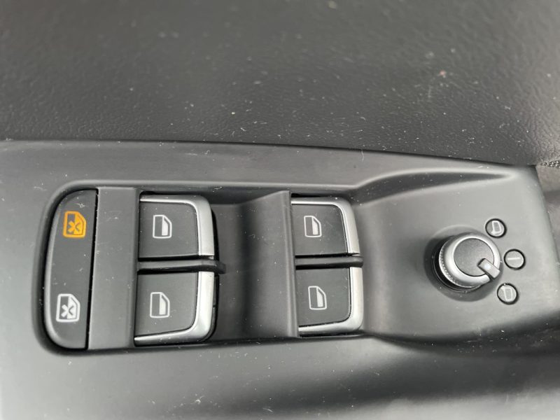 AUDI Q3 2.0 TDI 140CH AMBIENTE  GARANTIE 3/12 MOIS 2013