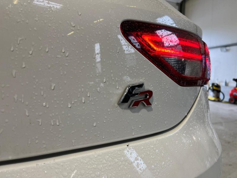 SEAT LEON 2.0 TDI 184CH FAP FR DSG *** TOIT OUVRANT / SIÈGES CHAUFFANTS / CUIR ALCANTARA / GPS ***