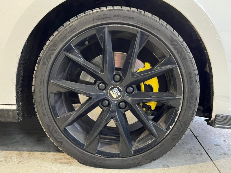 SEAT LEON 2.0 TDI 184CH FAP FR DSG *** TOIT OUVRANT / SIÈGES CHAUFFANTS / CUIR ALCANTARA / GPS ***