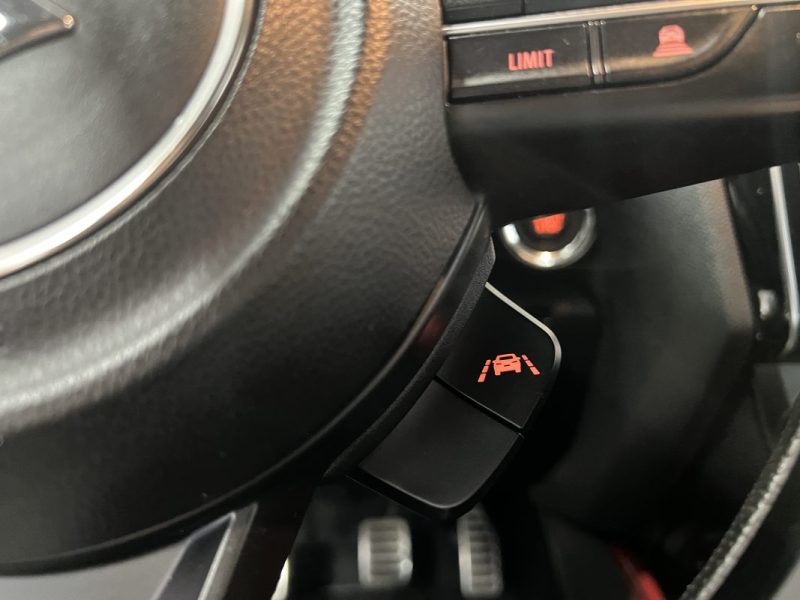 Suzuki Swift 1.4 Boosterjet 140ch Sport | 126 000 KM | Caméra | Sièges chauffants