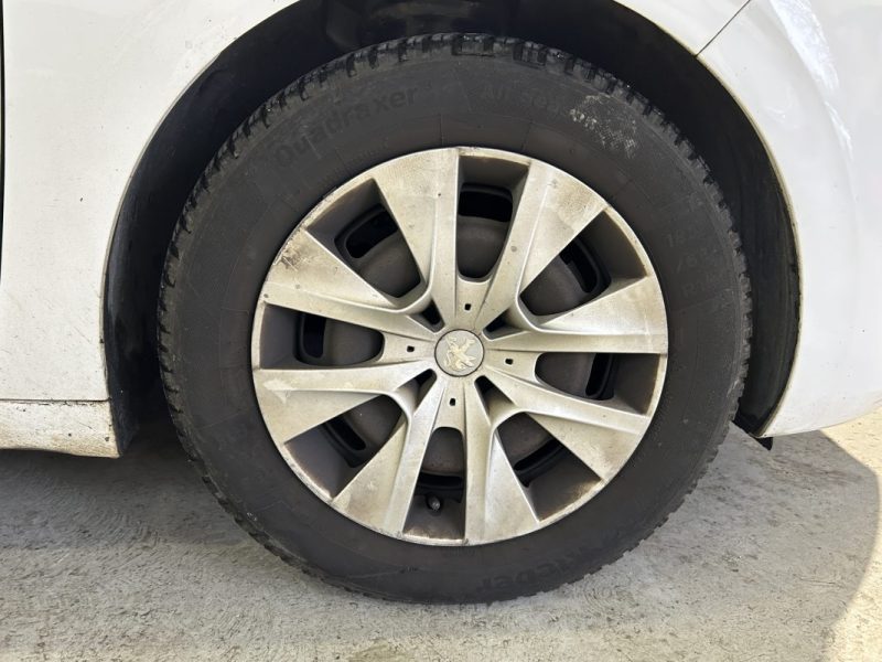 PEUGEOT 208 1.2 PURETECH 68CH LIKE 5P DISTRIBUTION OK 