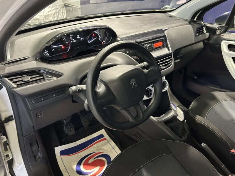 PEUGEOT 208 1.2 PURETECH 68CH LIKE 5P DISTRIBUTION OK 