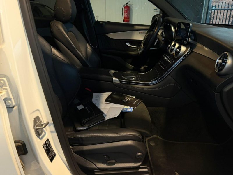 🔹 Mercedes-Benz GLC 300e – AMG Line 🔹 Hybrid – 306 Ch – 4MATIC 📅 - Garantie 