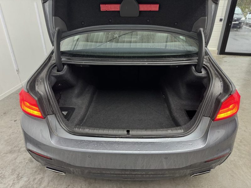 BMW Série 5 (G30)- 530d XDrive 3.0 BVA8 - 265 CH - Pack M - 1ere main - Full entretiens BMW