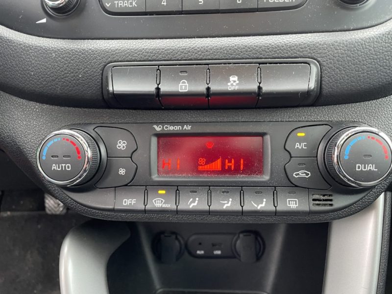 KIA CEE-D 1.6 CRDI 128CH   GARANTIE 3/12 MOIS 2015