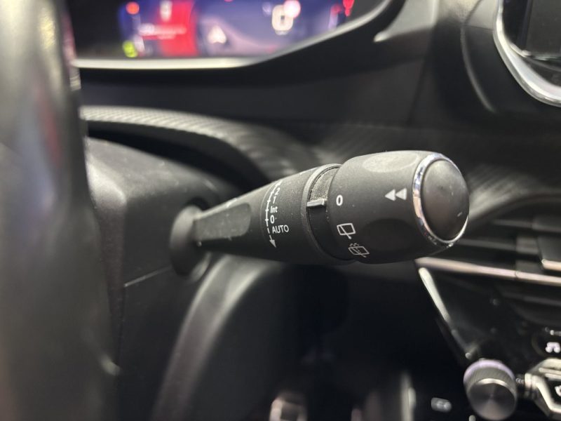 Peugeot 208 1.5 BlueHDI 100ch S&S GT-Line | Toit panoramique | Embrayage neuf | Carplay