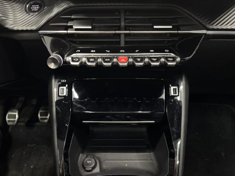 Peugeot 208 1.5 BlueHDI 100ch S&S GT-Line | Toit panoramique | Embrayage neuf | Carplay