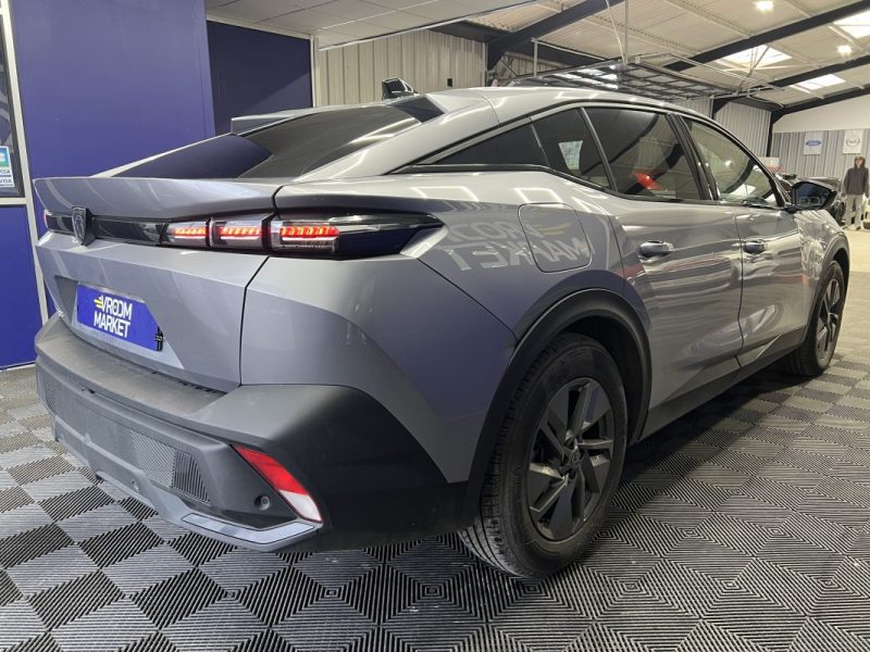 Peugeot 408 1.2 Hybrid 136 e-DSC Allure | 2023 | 39 000 KM | Attelage