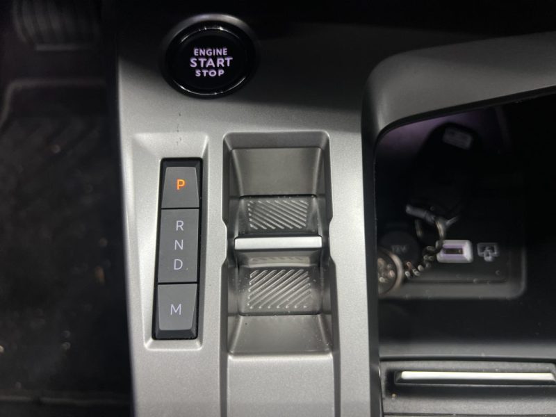 Peugeot 408 1.2 Hybrid 136 e-DSC Allure | 2023 | 39 000 KM | Attelage
