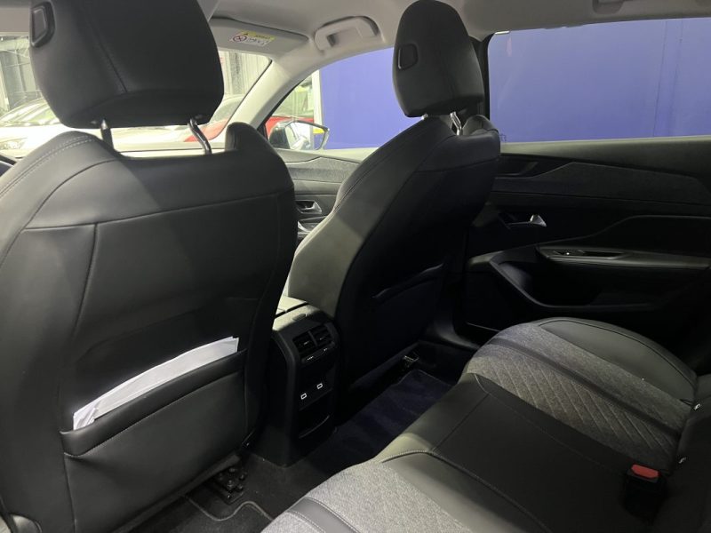 Peugeot 408 1.2 Hybrid 136 e-DSC Allure | 2023 | 39 000 KM | Attelage