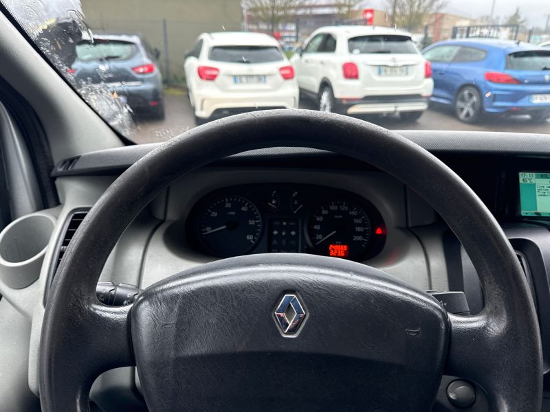 RENAULT TRAFIC L2H1 CA 6 places 2.5 DCI 140 PACK CLIM
