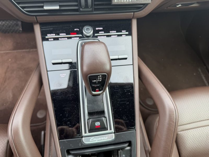 PORSCHE CAYENNE 3.0 V6 E-HYBRID COUPE 2020