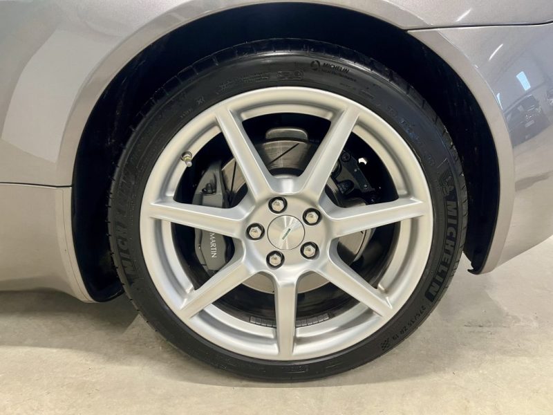 ASTON MARTIN Vantage Coupé 4.3 V8 390ch Boite Manuelle