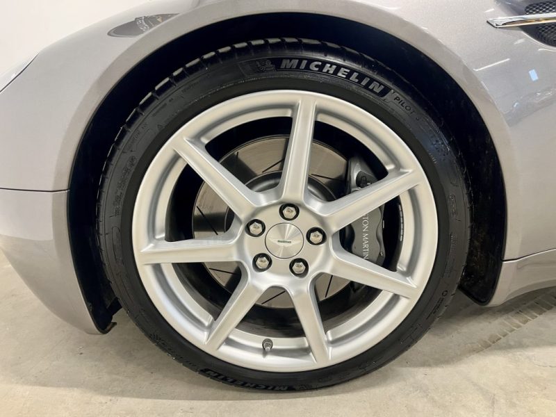 ASTON MARTIN Vantage Coupé 4.3 V8 390ch Boite Manuelle