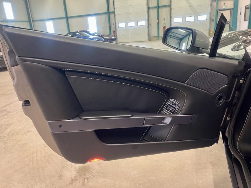 ASTON MARTIN Vantage Coupé 4.3 V8 390ch Boite Manuelle