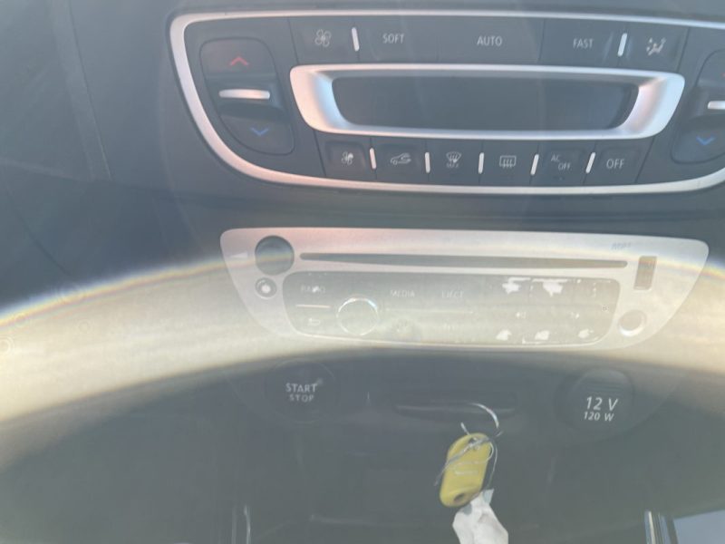 RENAULT MEGANE ESTATE 1.6 DCI 130 DYNAMIQUE   GARANTIE 3/12 MOIS 2012