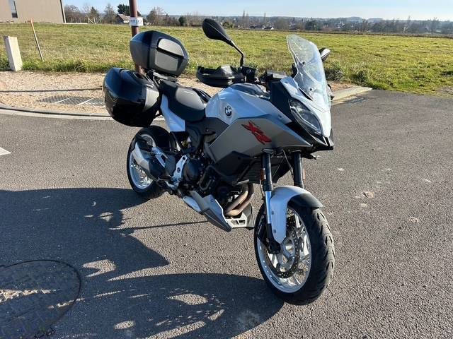 B.M.W. F 900  XR 