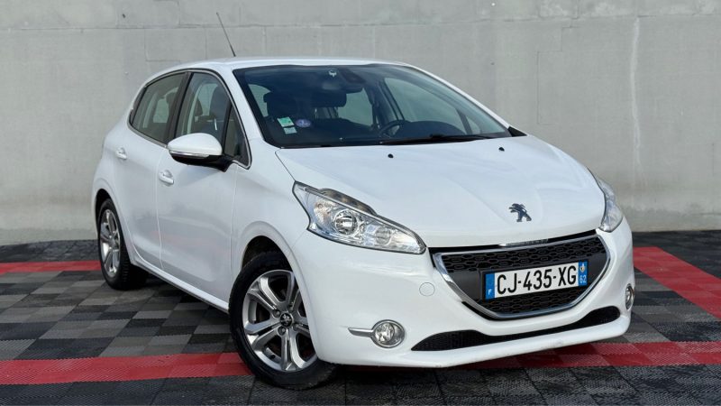 PEUGEOT 208 1.2 VTI 82 CV ALLURE 