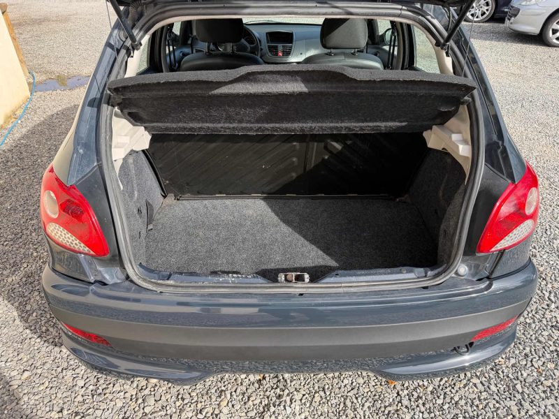⭐Peugeot  206+ 1.1i – Idéale Jeune Conducteur