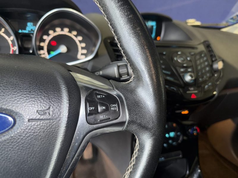 FORD FIESTA 1.0L 80ch TITANIUM / RIEN A PRÉVOIR  / 130.500km / 2015