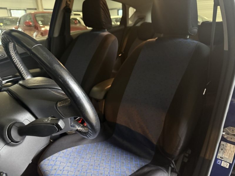 FORD FIESTA 1.0L 80ch TITANIUM / RIEN A PRÉVOIR  / 130.500km / 2015