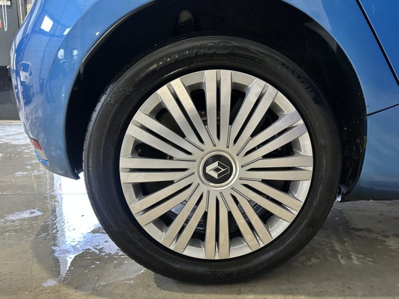 RENAULT  ZOE Z.E ZEN SOH 88% R90 92 CH 300KM 2017