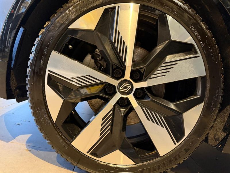 RENAULT MEGANE E-TECH ELECTRIC EV60 220CH TECHNO SUPER CHARGE / SIEGES CHAUFFANTS / VOLANT CHAUFFANT