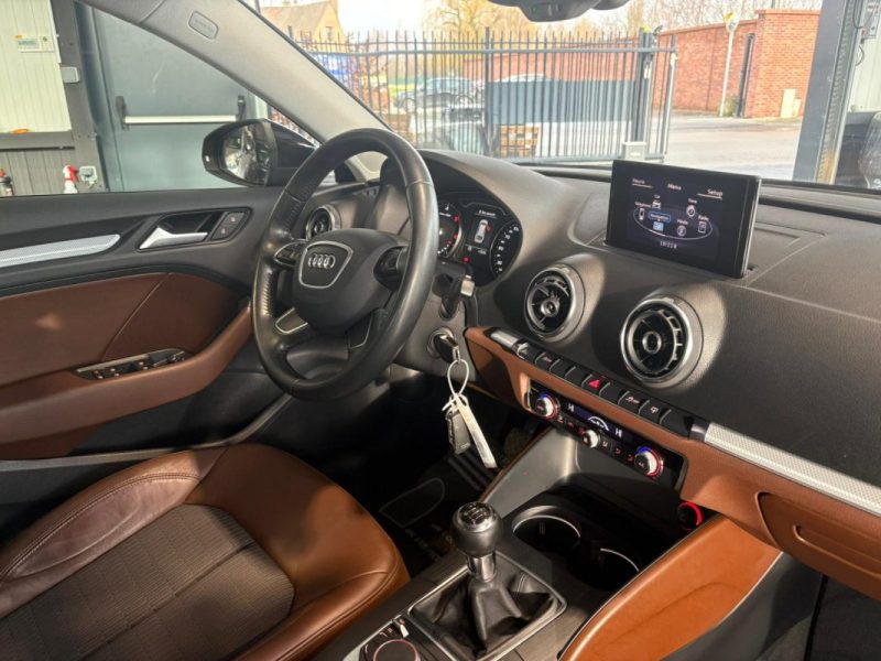 Audi A3 1.6 TDI 105ch 🚗 Distribution neuve 🔧 Semi-cuir 🛋️ Reprise 🔄 Garantie 🛡️
