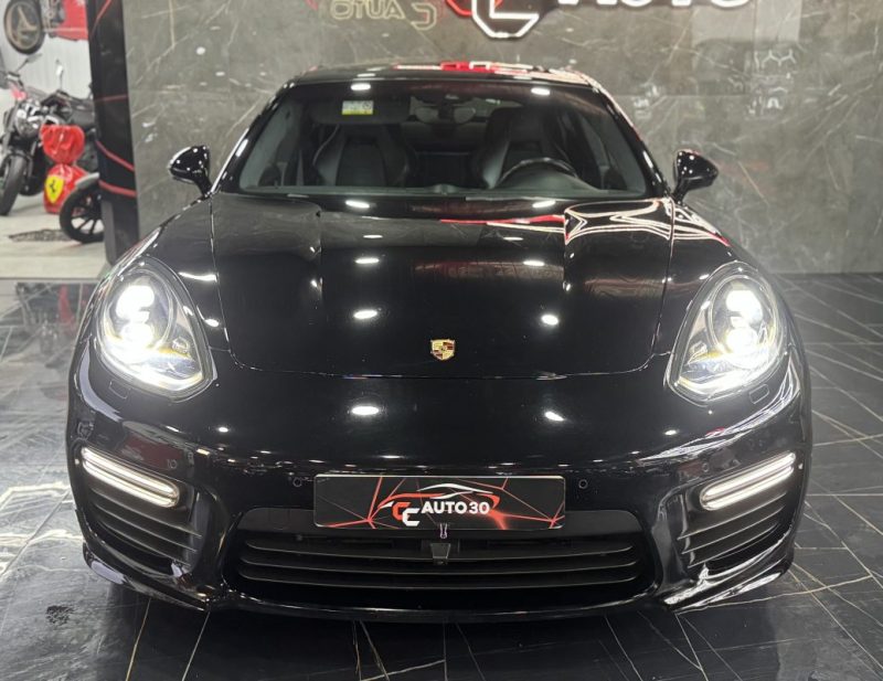 PORSCHE PANAMERA GTS 2015