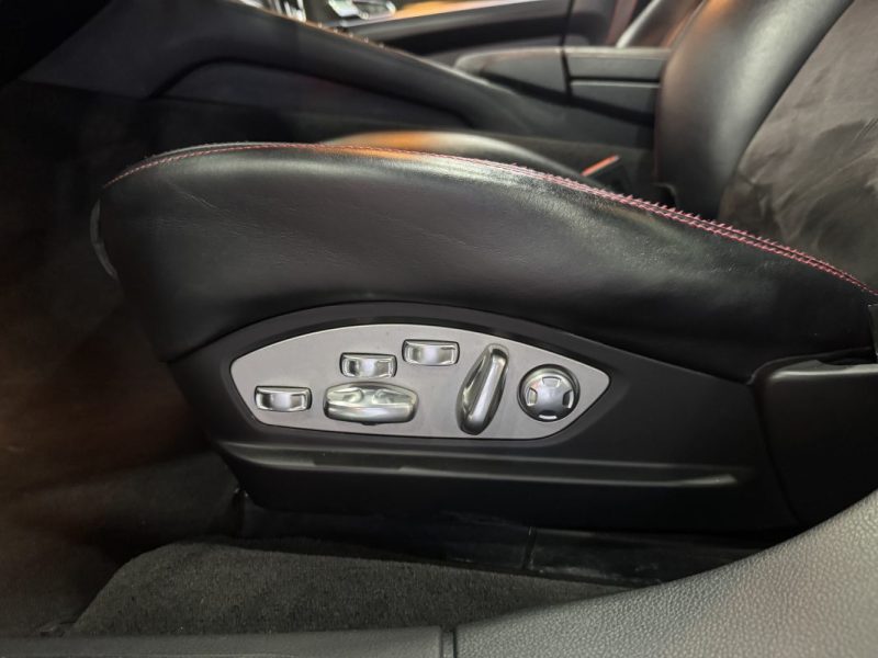 PORSCHE PANAMERA GTS 2015