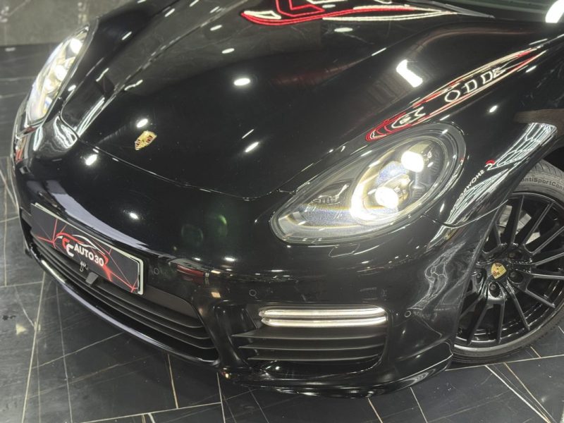 PORSCHE PANAMERA GTS 2015